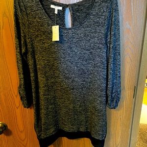 Women’s Dress Shirt, Medium